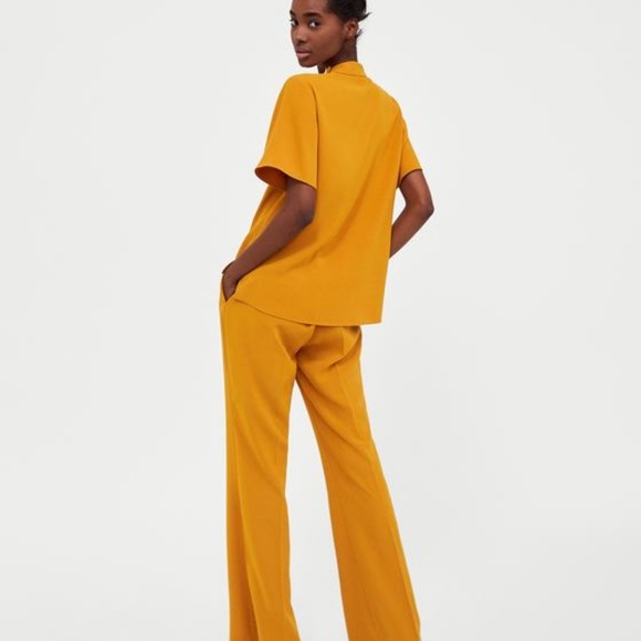 TOP WITH BUTTON DETAIL WOMAN - Picture 3 of 3